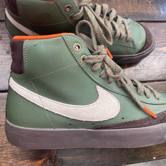 Nike Blazers - Picture 4 of 5